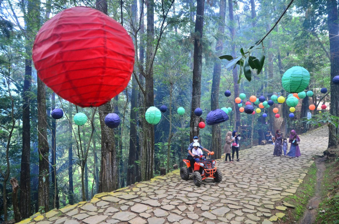 Tempat Wisata di Bogor, Simak  Tips Ini - Lapis Bogor Sangkuriang
